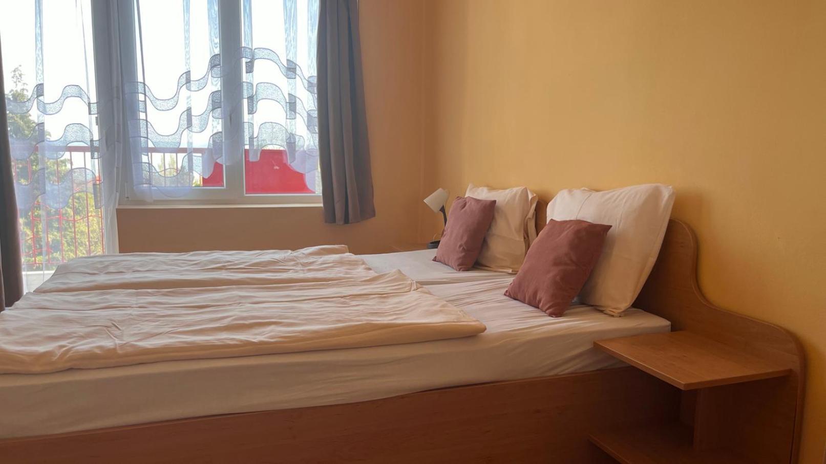 Manuela Ifjusagi Hotel Балатонфюред Экстерьер фото